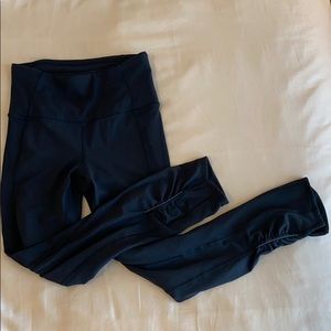 LuLuLemon size 4 cropped leggings